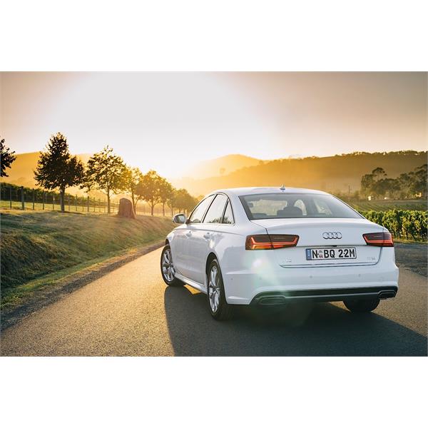 AUDİ A6 4G C7 2011-2018 LED STOP LAMBASI DIŞ SAĞ VALEO