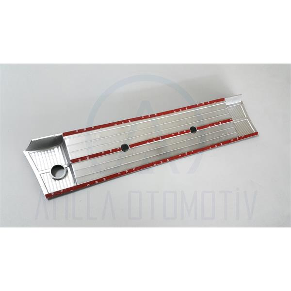 BMW 5 SERİSİ E34 1987-1995 BAGAJ PLAKA REFLEKTÖRÜ KIRMIZI