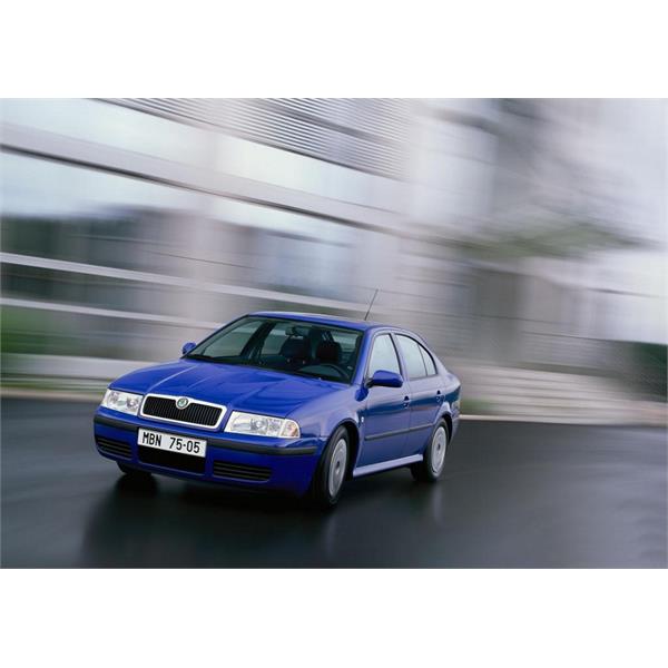 SKODA OCTAVİA A4 1U 2000-2010 ÖN SİNYAL ŞEFFAF SAĞ DEPO