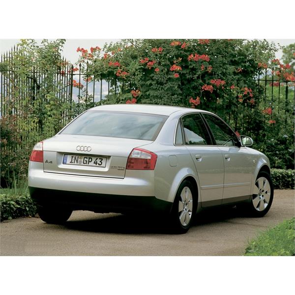 AUDİ A4 B6 8E 2000-2004 SEDAN STOP LAMBASI SAĞ DEPO