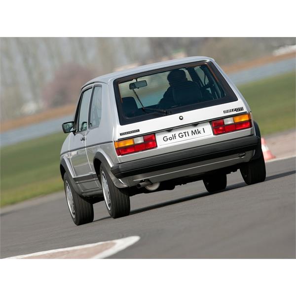 VW GOLF 1 MK1 1974-1983 PLASTİK ARKA TAMPON