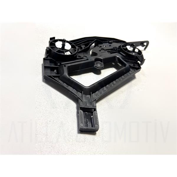SKODA OCTAVİA A5 1Z 2004-2013 FAR ALT TABLA BRAKETİ SAĞ