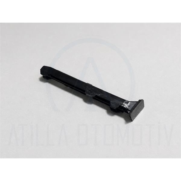 AUDİ A3 8V 2012-2016 ARKA TAMPON KİLİT BRAKETİ SAĞ ORİJİNAL