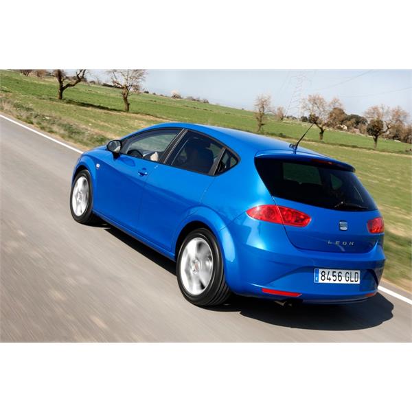 SEAT LEON MK1 MK2 1P 5F 2006-2020 BAGAJ YAZISI KROM ORİJİNAL