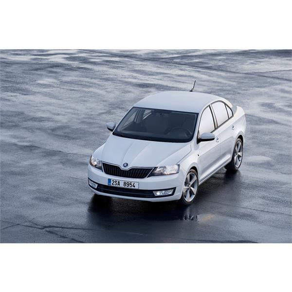 SKODA RAPİD 2012-2020 ÖN SİLECEK SETİ 600mm / 380mm SWF