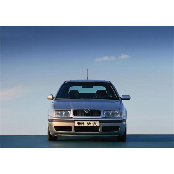2 x SKODA OCTAVİA A4 1U ÖN PANJUR + BAGAJ KAPAK ARMASI 8CM