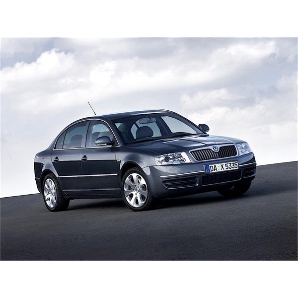 SKODA SUPERB 3U 2002-2008 ÖN SİLECEK SETİ SWF 530MM / 530MM